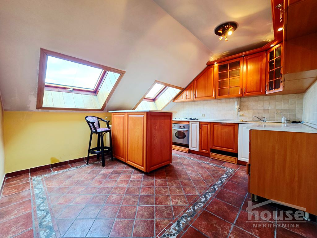 stanovi-5-dx-kej-1065183-ltuwx Petosoban stan na prodaju, Kej, Novi Sad, 179m², 5. sprat, 400.000 €