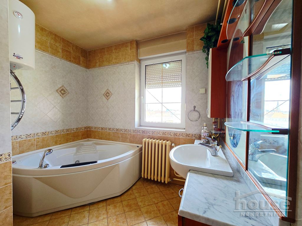 stanovi-5-dx-kej-1065183-qzsmr Petosoban stan na prodaju, Kej, Novi Sad, 179m², 5. sprat, 400.000 €