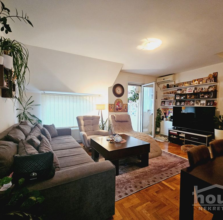 Stan Prodaja Novi Sad  86 m2