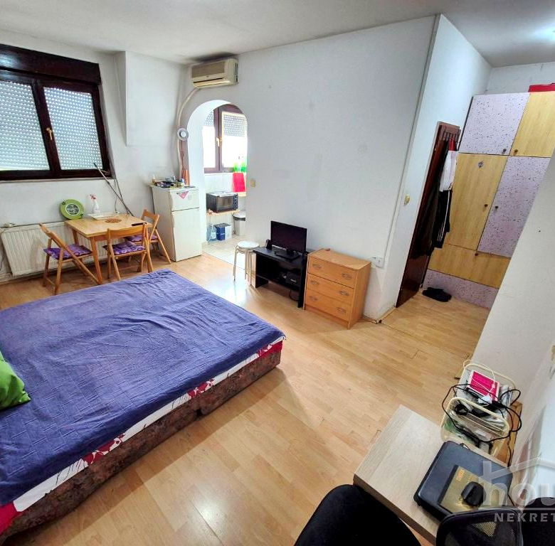 Stan Prodaja Novi Sad  25 m2