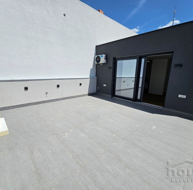 Stan Prodaja Novi Sad  185 m2