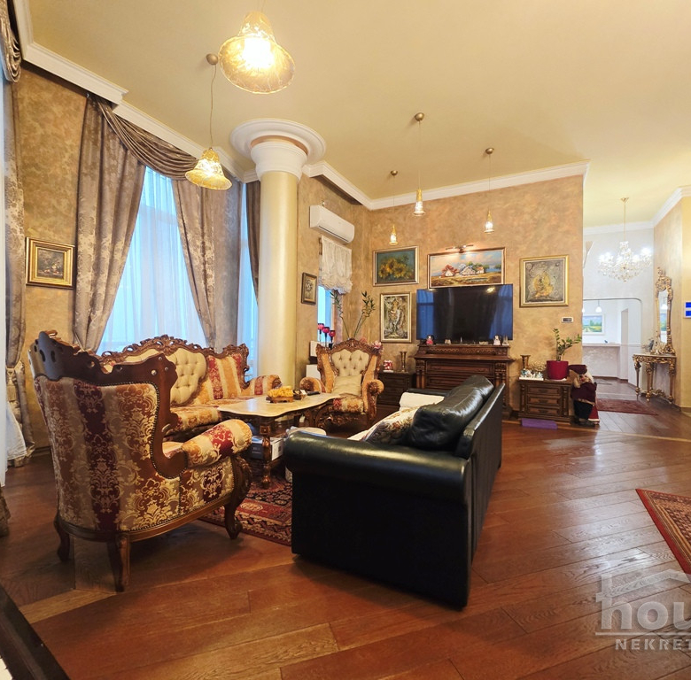 Stan Prodaja Novi Sad  359 m2