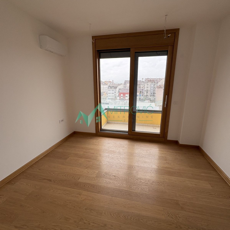 Stan Prodaja Novi Sad  121 m2