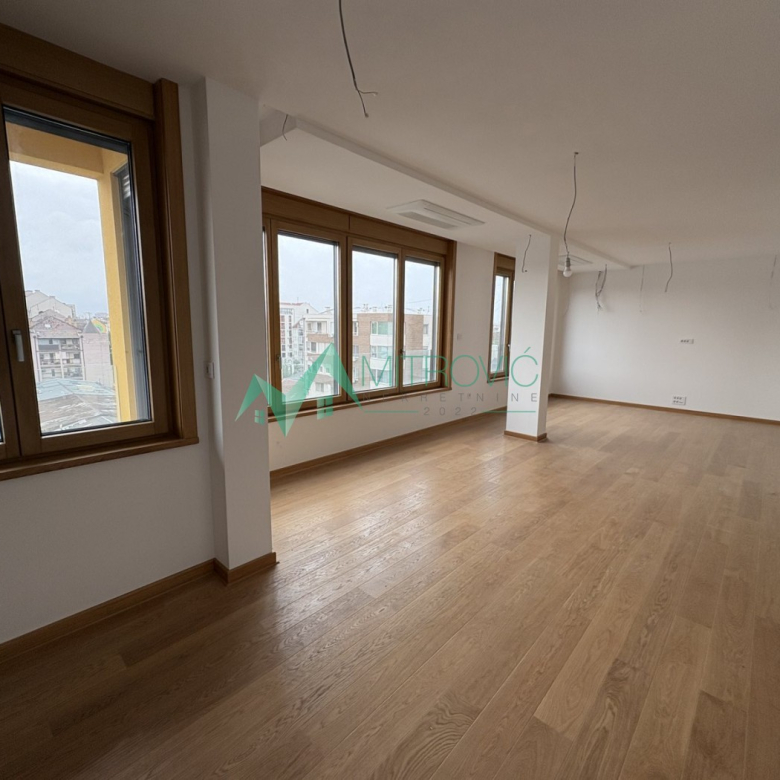 Stan Prodaja Novi Sad  121 m2