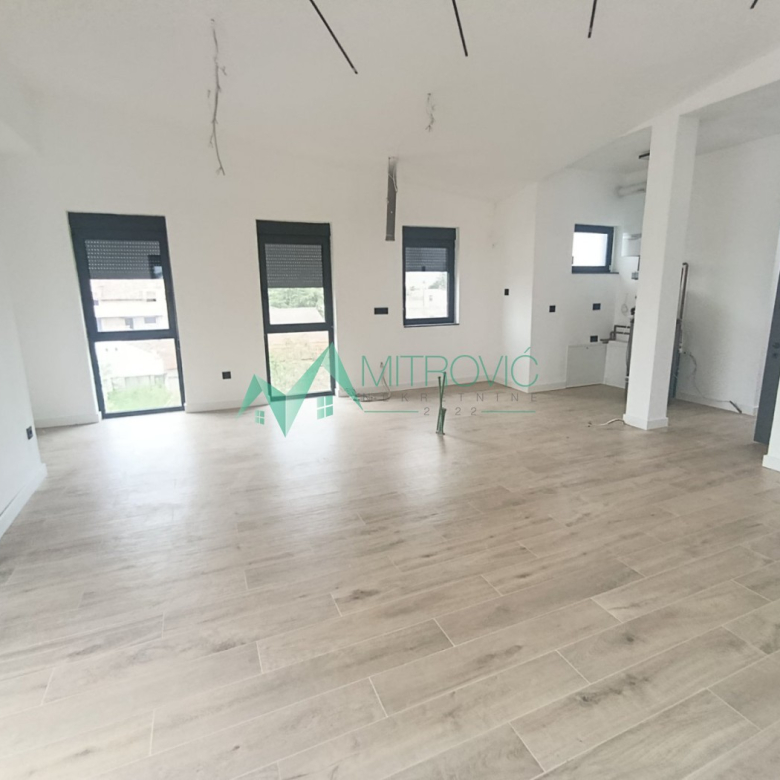 Stan Prodaja Novi Sad  183 m2