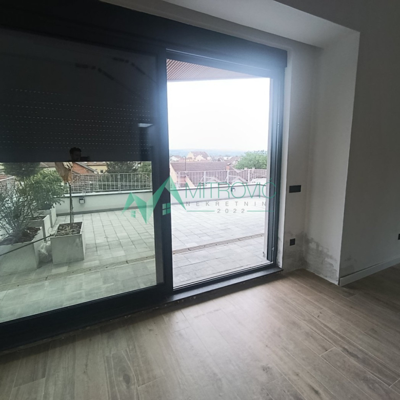 Stan Prodaja Novi Sad  183 m2