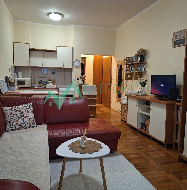 Stan Prodaja Novi Sad  42 m2