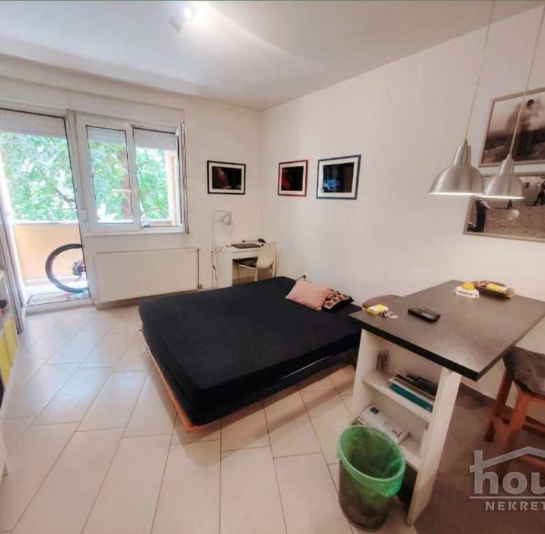 Stan Prodaja Novi Sad  24 m2