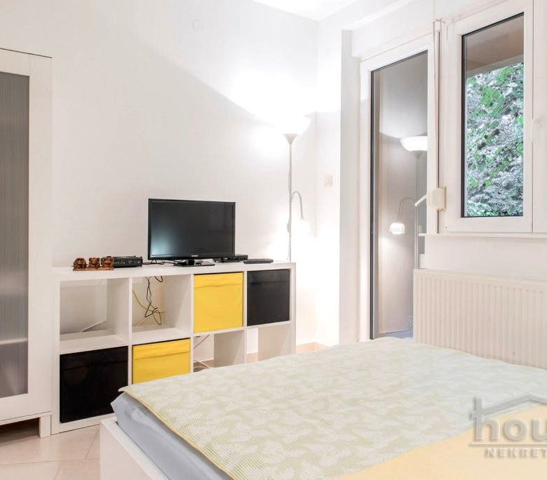 Stan Prodaja Novi Sad  24 m2