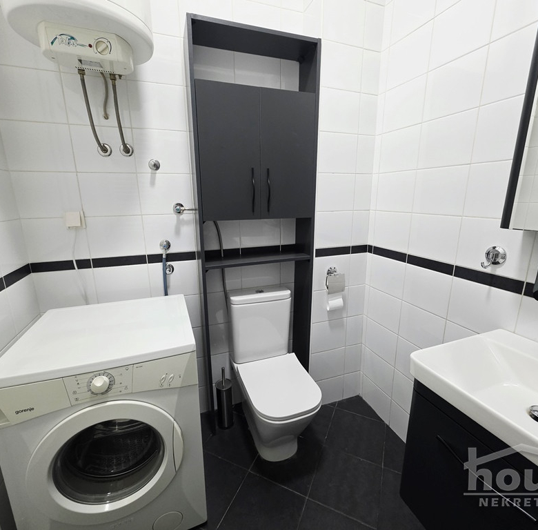 Stan Prodaja Novi Sad  32 m2