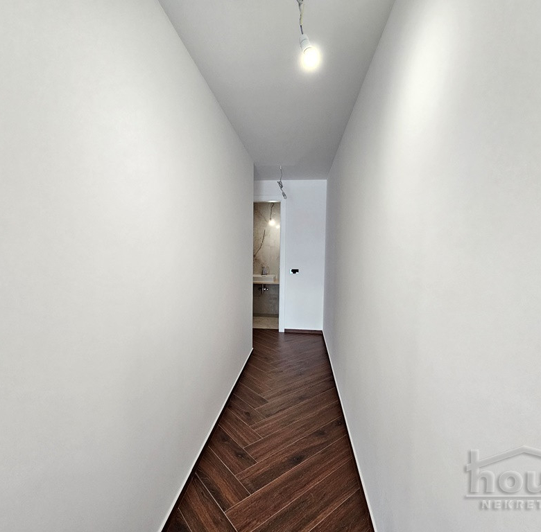 Stan Prodaja Novi Sad  165 m2
