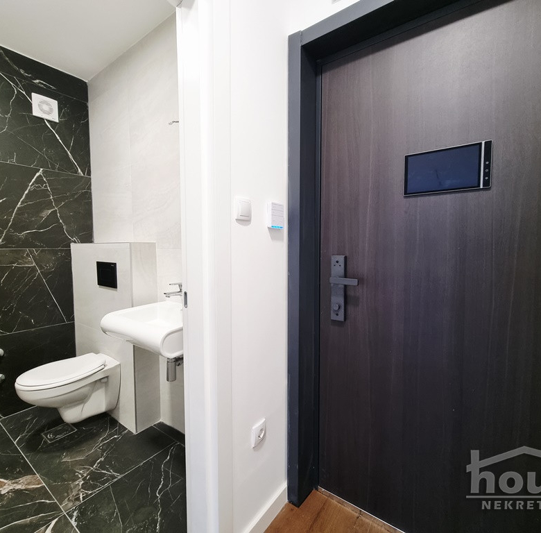 Stan Prodaja Novi Sad  25 m2