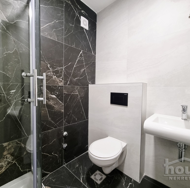 Stan Prodaja Novi Sad  25 m2