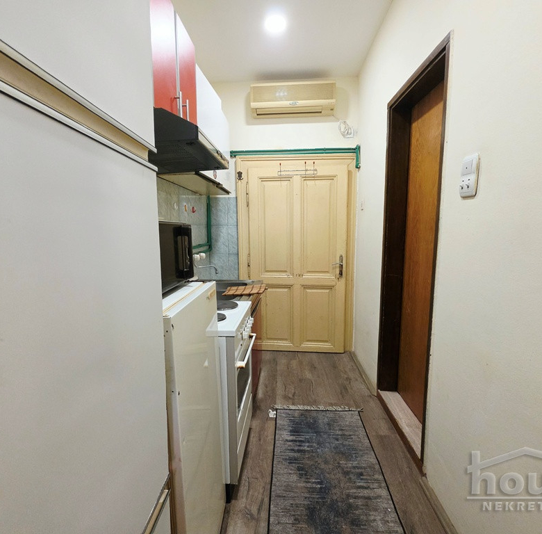 Stan Prodaja Novi Sad  22 m2