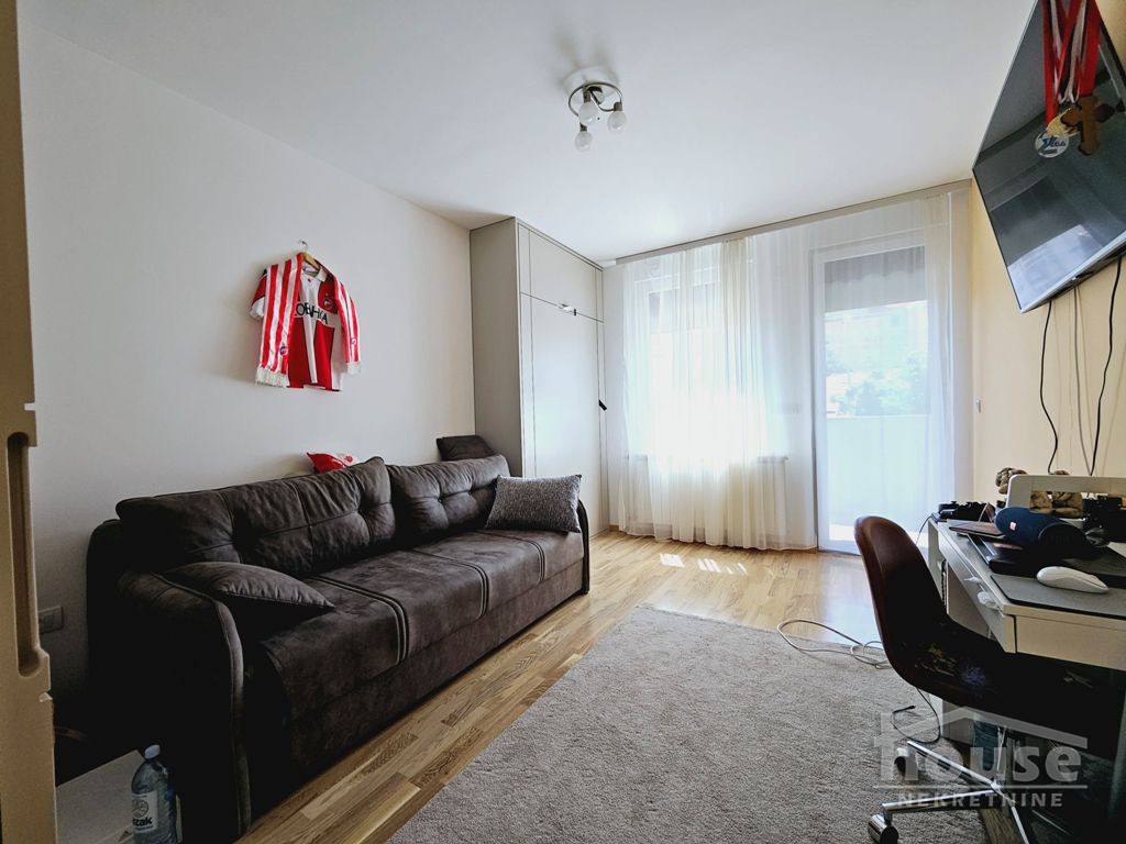 stanovi-5-re-sajam-1065538-3zirn Petosoban stan na prodaju, Sajmište, Novi Sad, 149m², 1. sprat, 480.000 €
