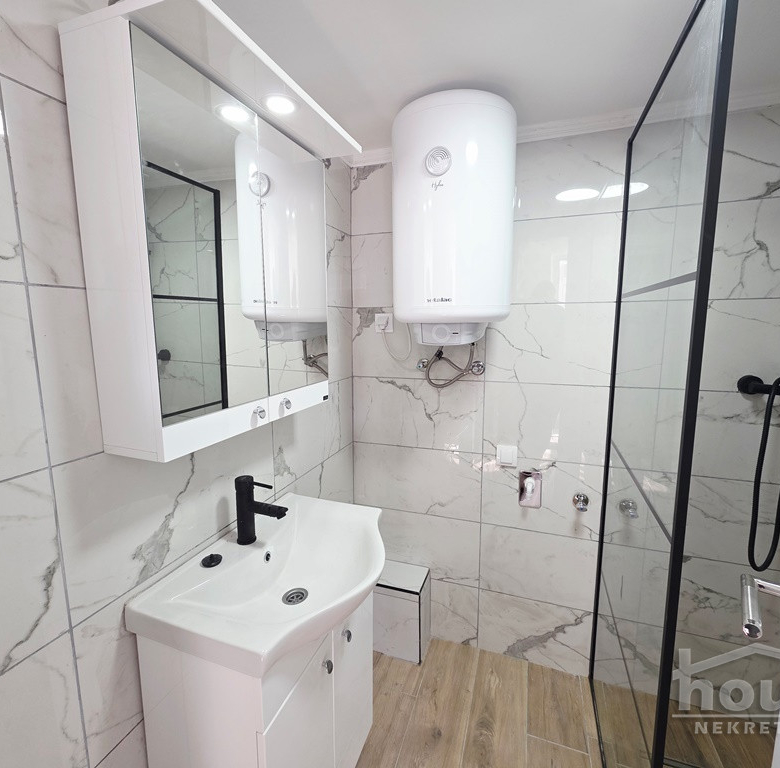 Stan Prodaja Novi Sad  28 m2
