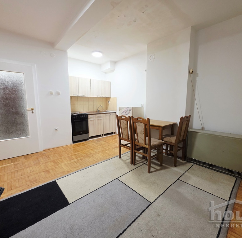 Stan Prodaja Novi Sad  25 m2