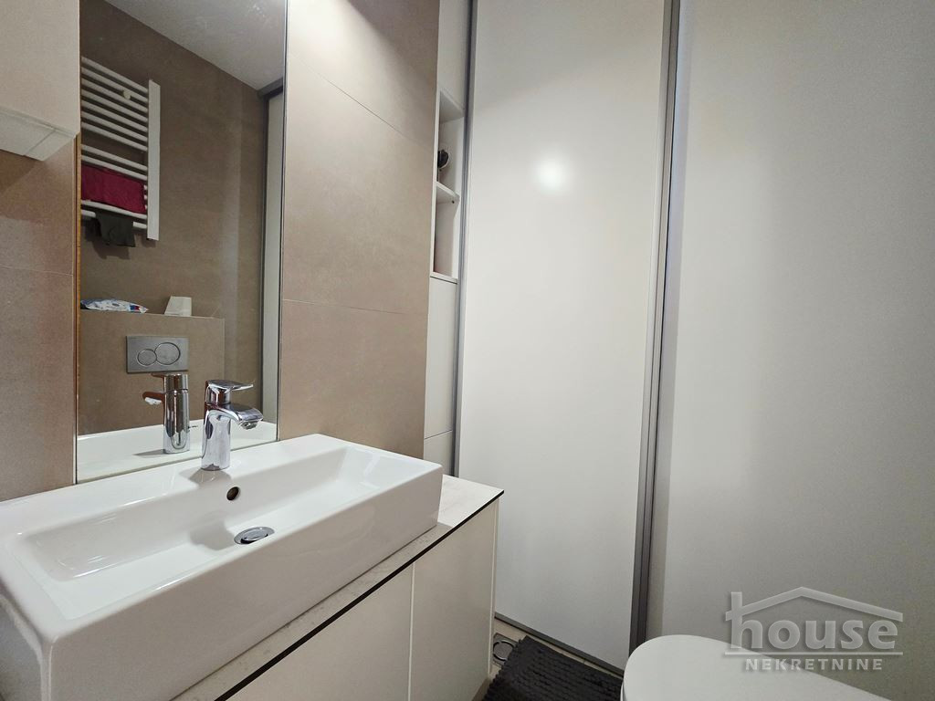 stanovi-7-pe-centar-1064638-5kpsd Višesoban stan na prodaju, Centar, Novi Sad, 352m², 5. sprat, 1.573.840 €