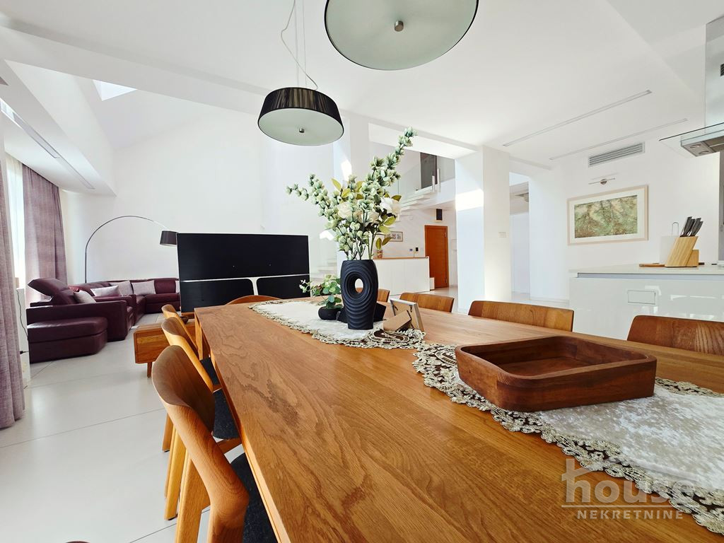 stanovi-7-pe-centar-1064638-9q6vf Višesoban stan na prodaju, Centar, Novi Sad, 352m², 5. sprat, 1.573.840 €