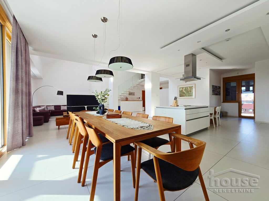 stanovi-7-pe-centar-1064638-l2lif Višesoban stan na prodaju, Centar, Novi Sad, 352m², 5. sprat, 1.573.840 €