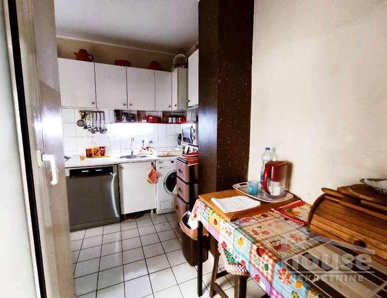 Stan Prodaja Novi Sad  86 m2