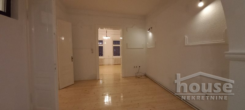 Kuća Izdavanje Novi Sad  260 m2