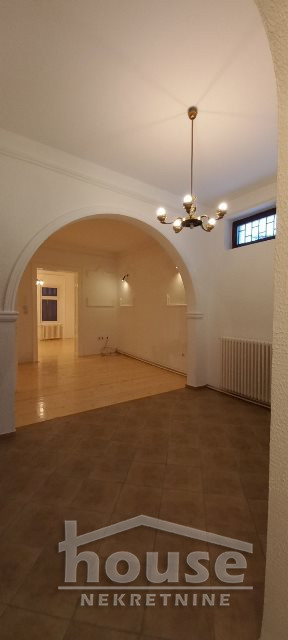 Kuća Izdavanje Novi Sad  260 m2