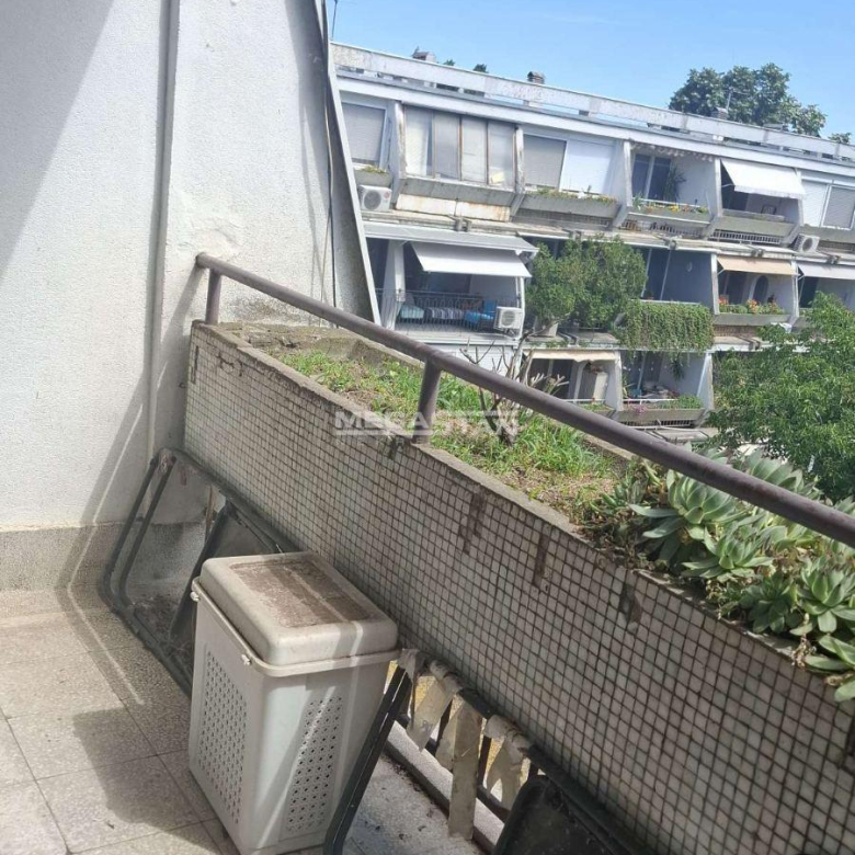 Stan Prodaja Beograd Blok 45 66 m2