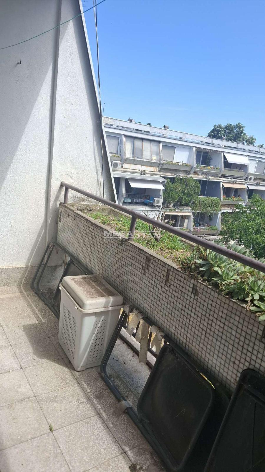Stan Prodaja Beograd Blok 45 66 m2