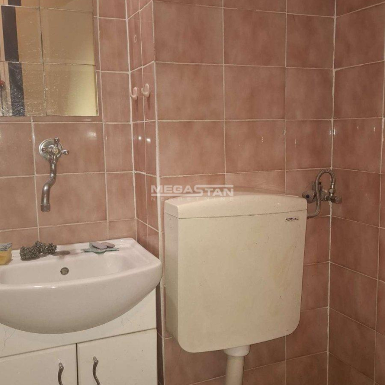 Stan Prodaja Beograd Blok 45 66 m2