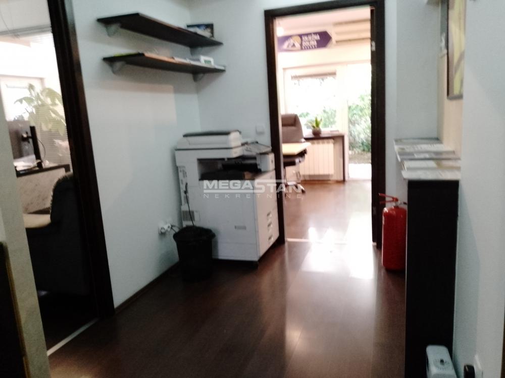 Lokal Prodaja Beograd Lokal Prodaja Beograd Lekino Brdo 87 m2