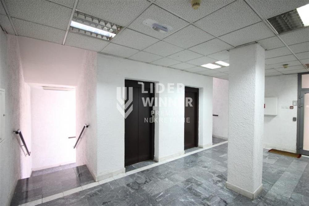 148120686-12-20260702162848 Lokal za izdavanje, Centar, Beograd, 220m², 1.950 €/mes
