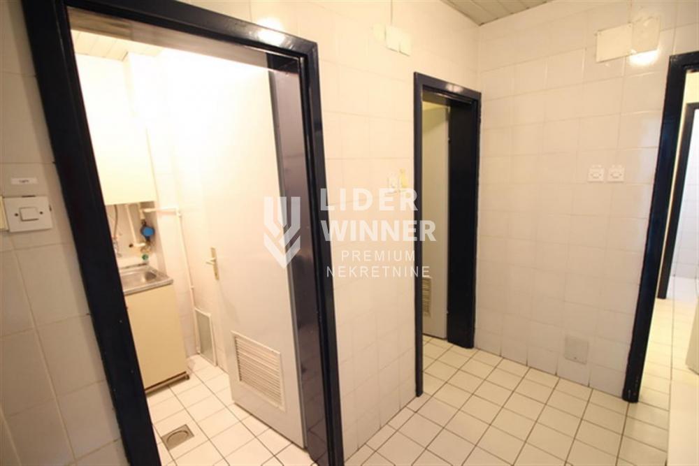 148120686-9-20260702162846 Lokal za izdavanje, Centar, Beograd, 220m², 1.950 €/mes