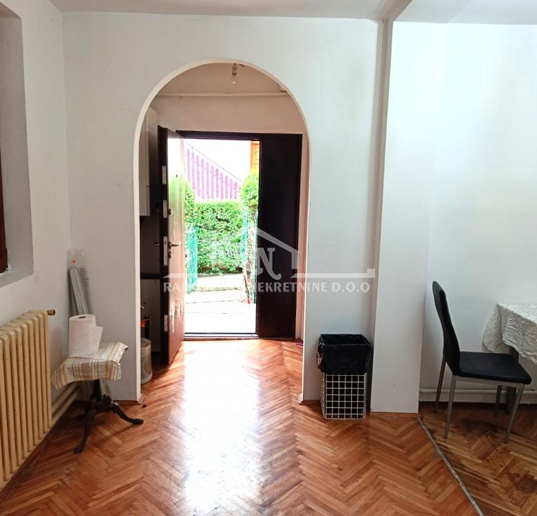 Stan Prodaja Beograd Petlovo Brdo 68 m2