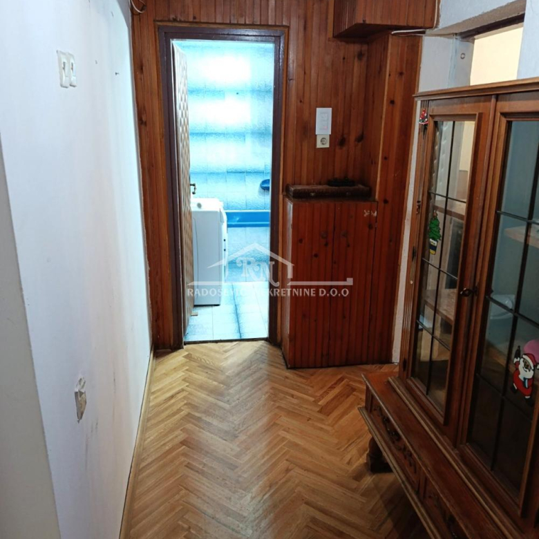 Stan Prodaja Beograd Petlovo Brdo 68 m2