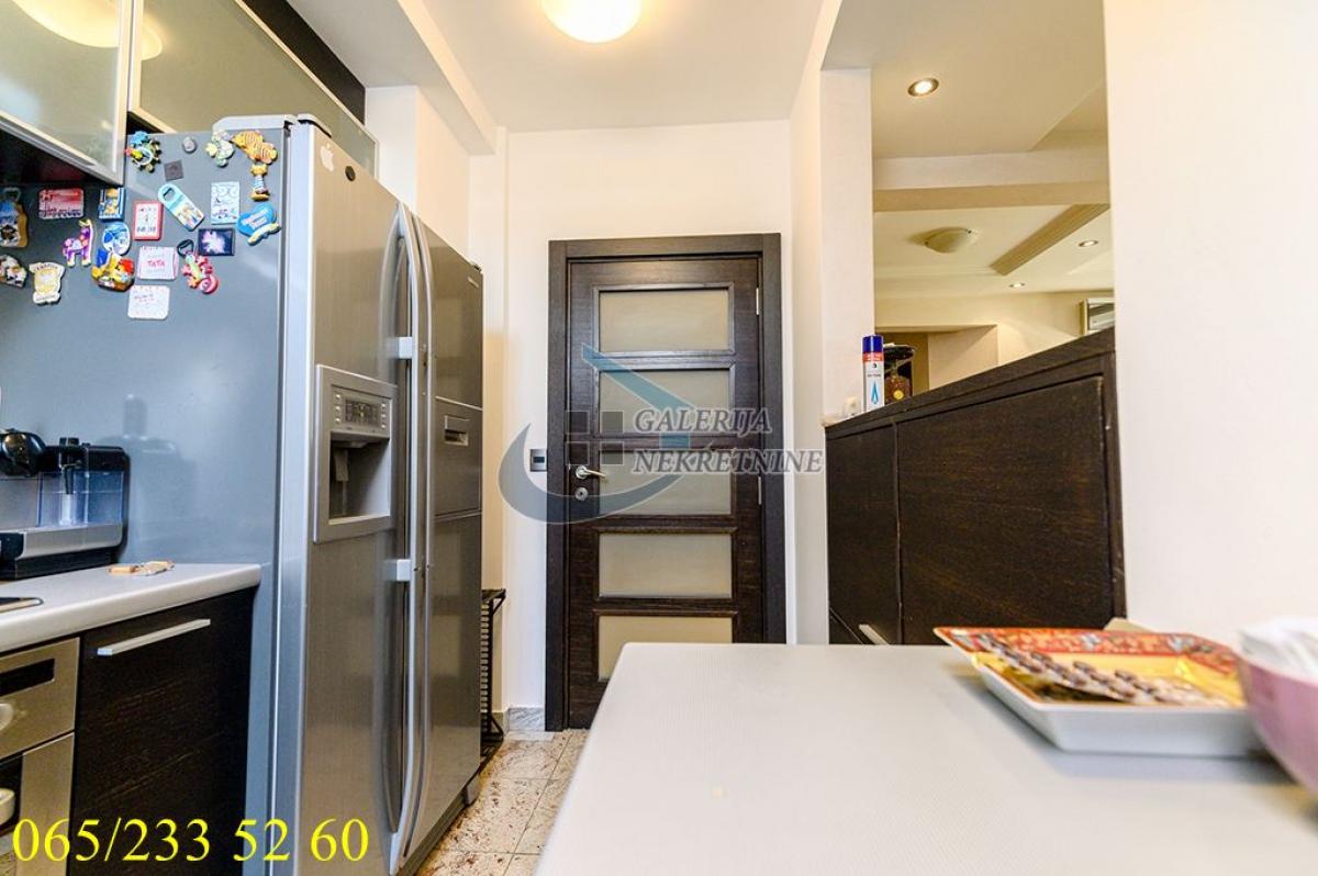 Trosoban stan na prodaju, Žarkovo, Beograd, 100m², 230.000 €