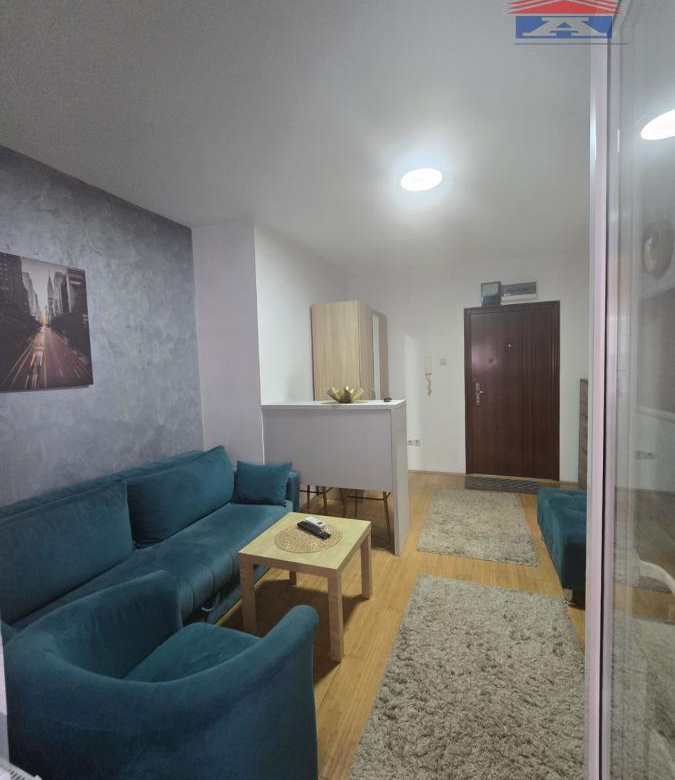 Stan Izdavanje Novi Sad  35 m2