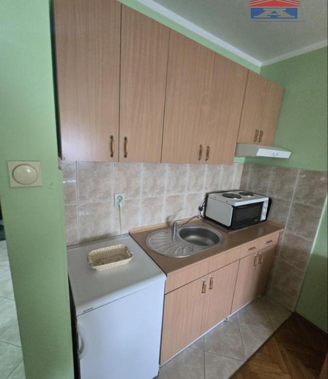 Stan Izdavanje Novi Sad  24 m2