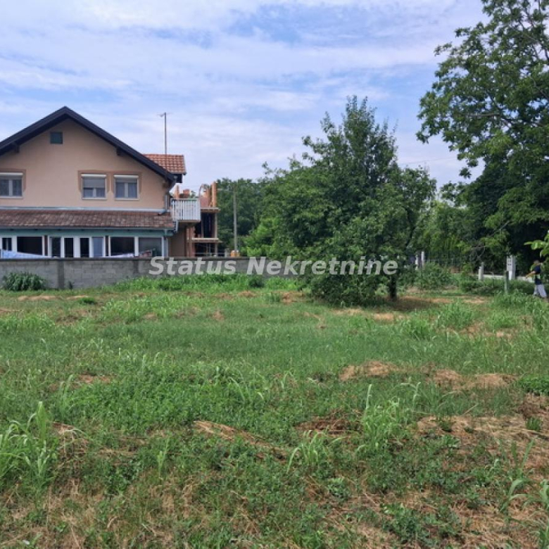 Plac Izdavanje Novi Sad  0 m2