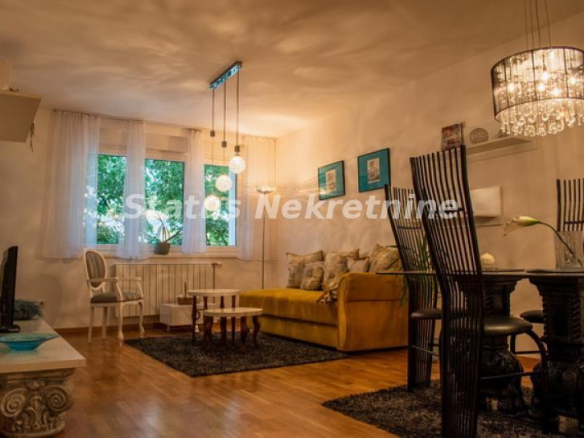 Stan Izdavanje Novi Sad  53 m2