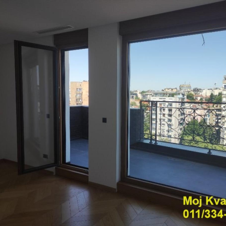 Stan Prodaja Beograd Južni Bulevar 193 m2