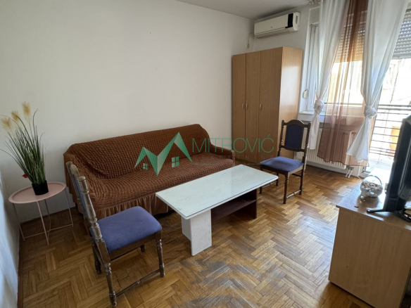 Stan Prodaja Novi Sad  33 m2