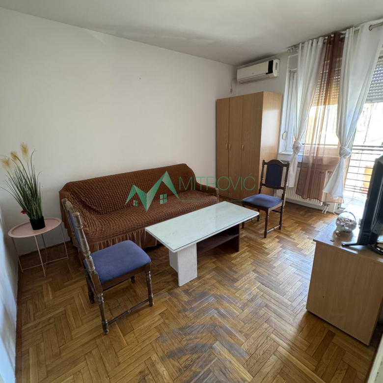 Stan Prodaja Novi Sad  33 m2