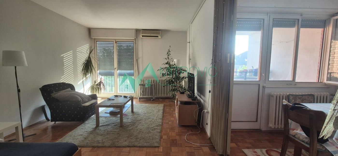 Stan Prodaja Novi Sad  45 m2