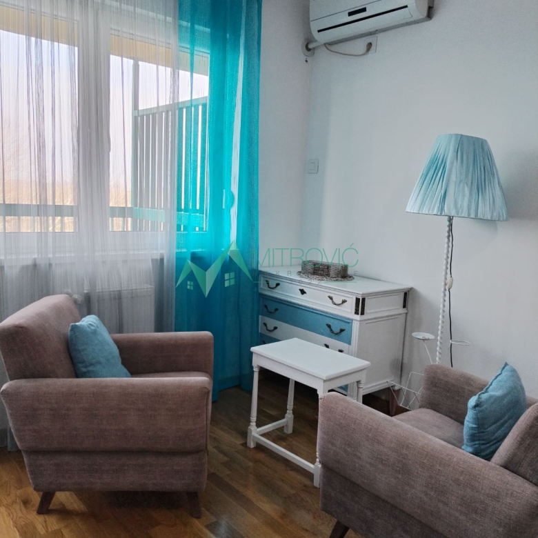 Stan Prodaja Novi Sad  56 m2