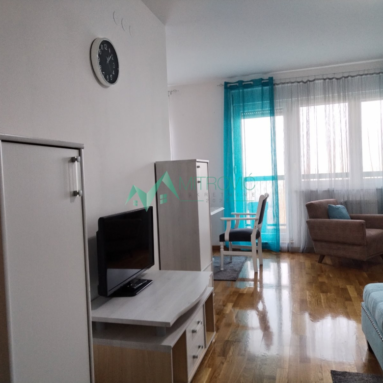 Stan Prodaja Novi Sad  56 m2