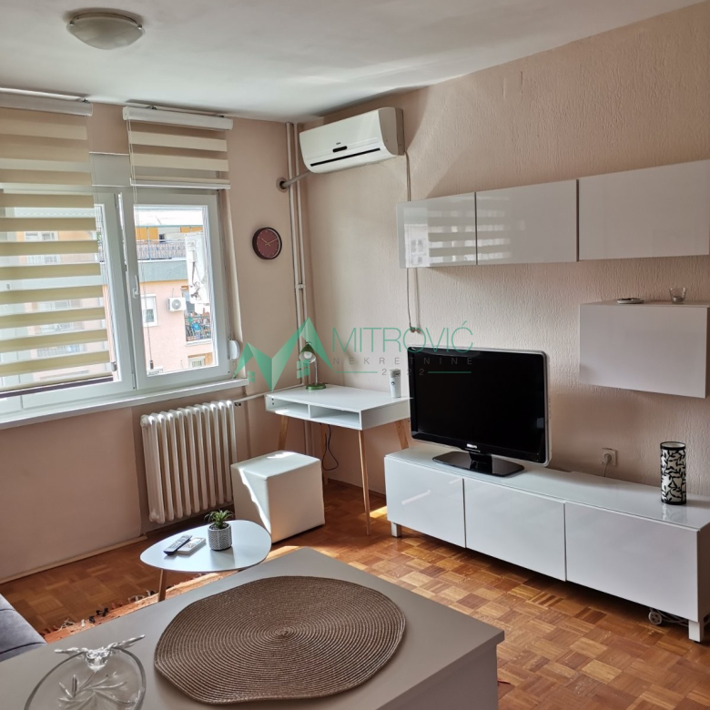 Stan Prodaja Novi Sad  22 m2