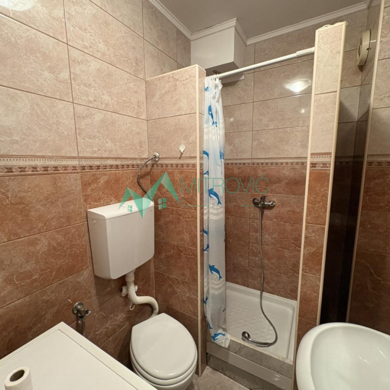 Stan Prodaja Novi Sad  28 m2