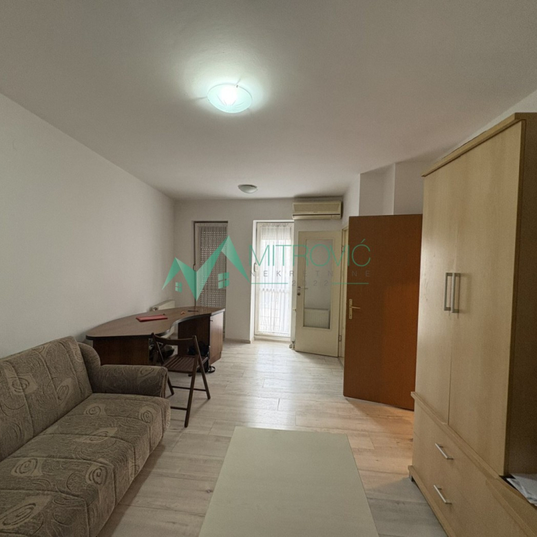 Stan Prodaja Novi Sad  28 m2