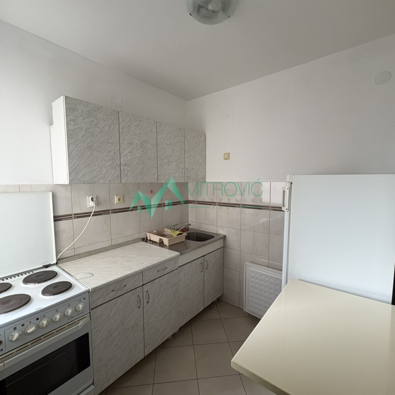 Stan Prodaja Novi Sad  28 m2